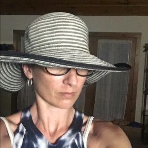 Goorin Bros. Sun Hat Wide Rim Straw Hat